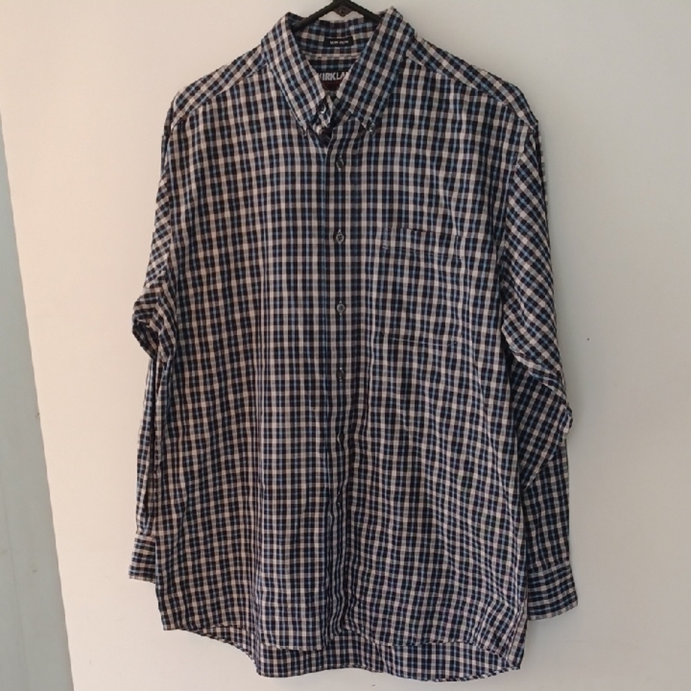 Kirkland Signature Blue and White Casual Button Down Shirt